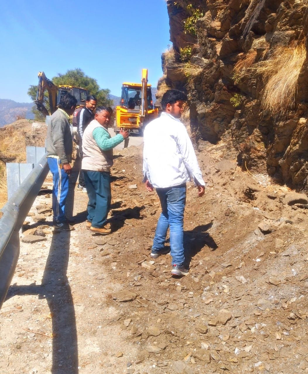 Negligence: Road being dug for laying OFC