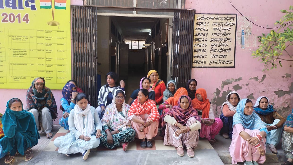 Streets filled with water, road to school closed, angry women surround EO
