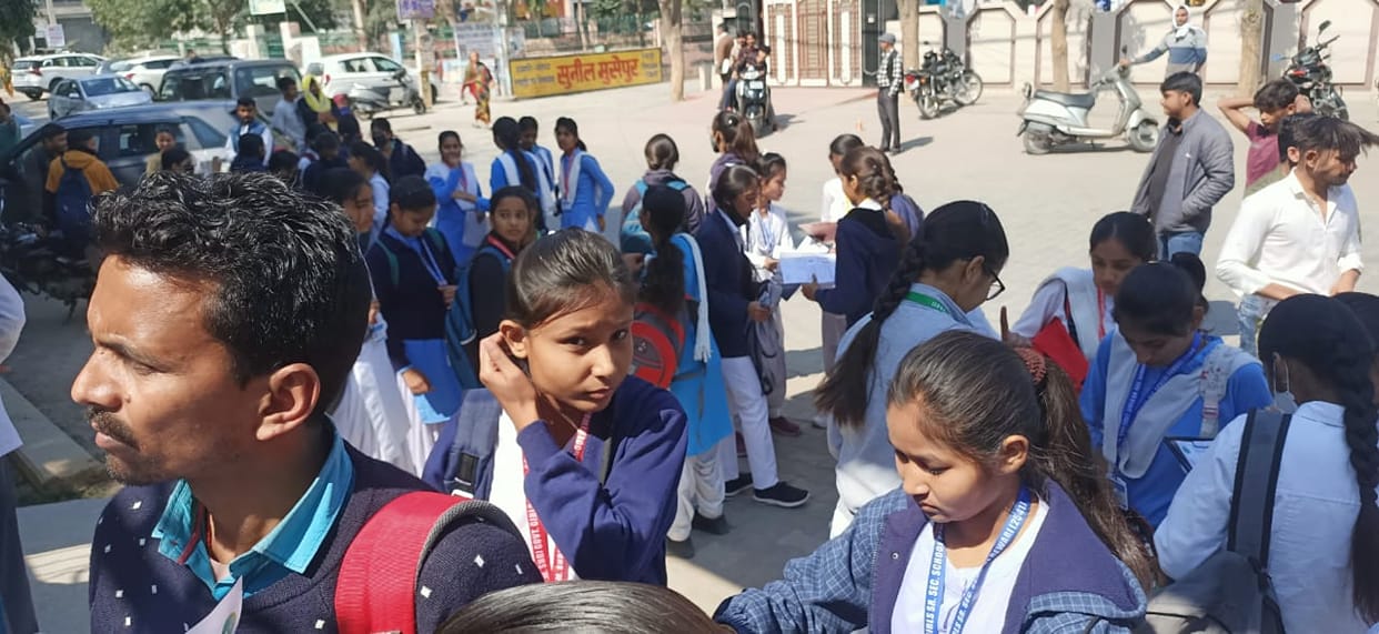 The faces of the students lit up after giving the exam