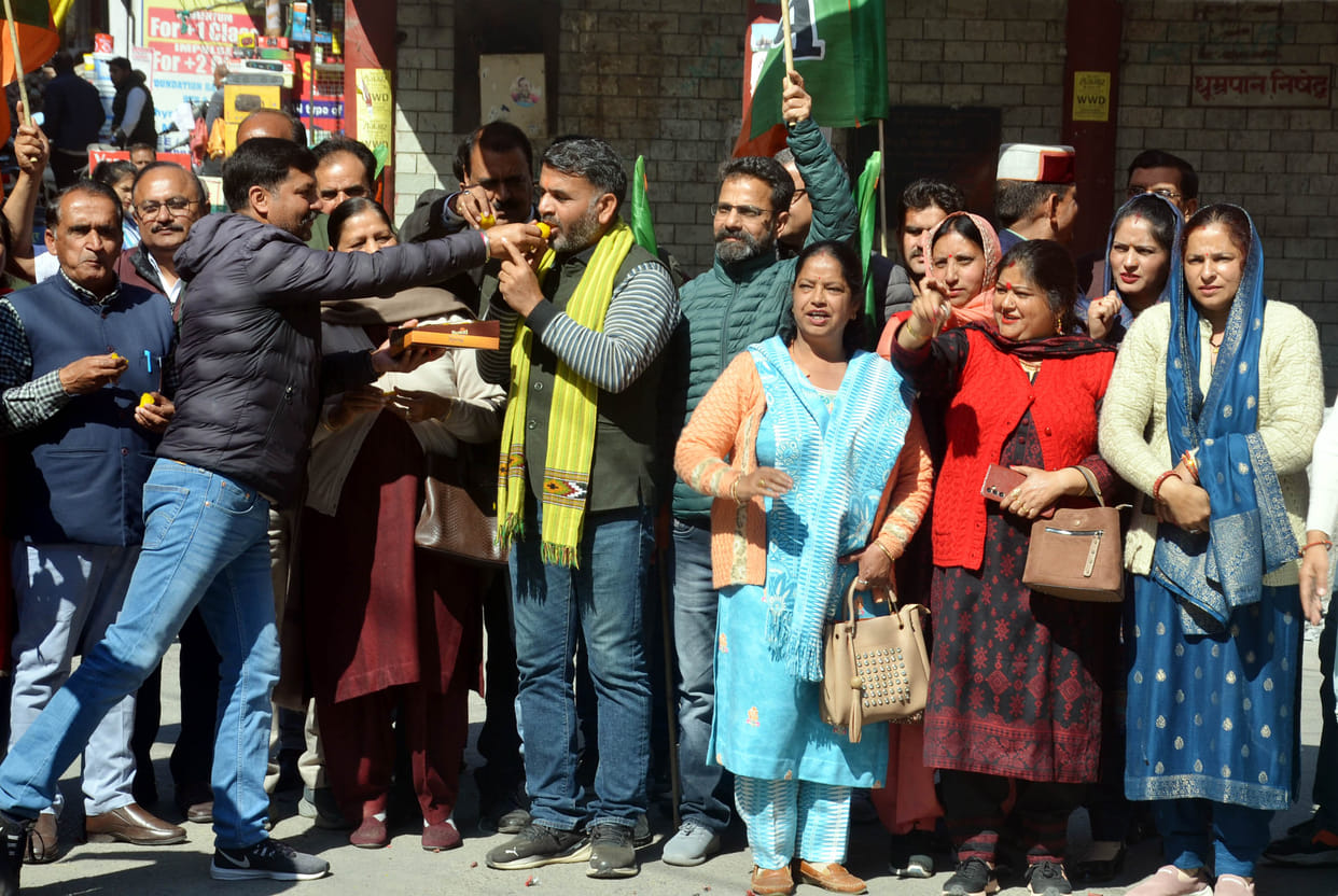 Celebration of victory of BJP candidate for Rajya Sabha in Hamirpur