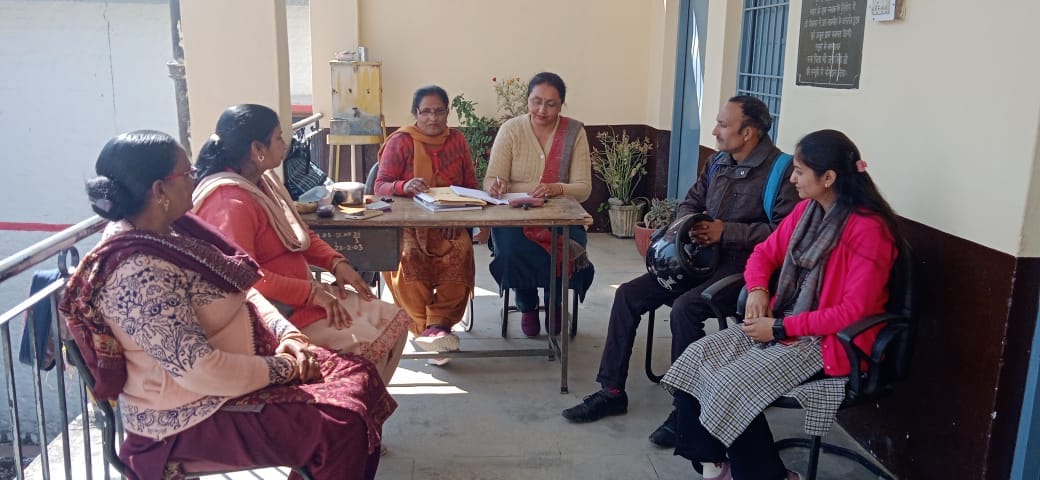 Discussion on problems and challenges of students