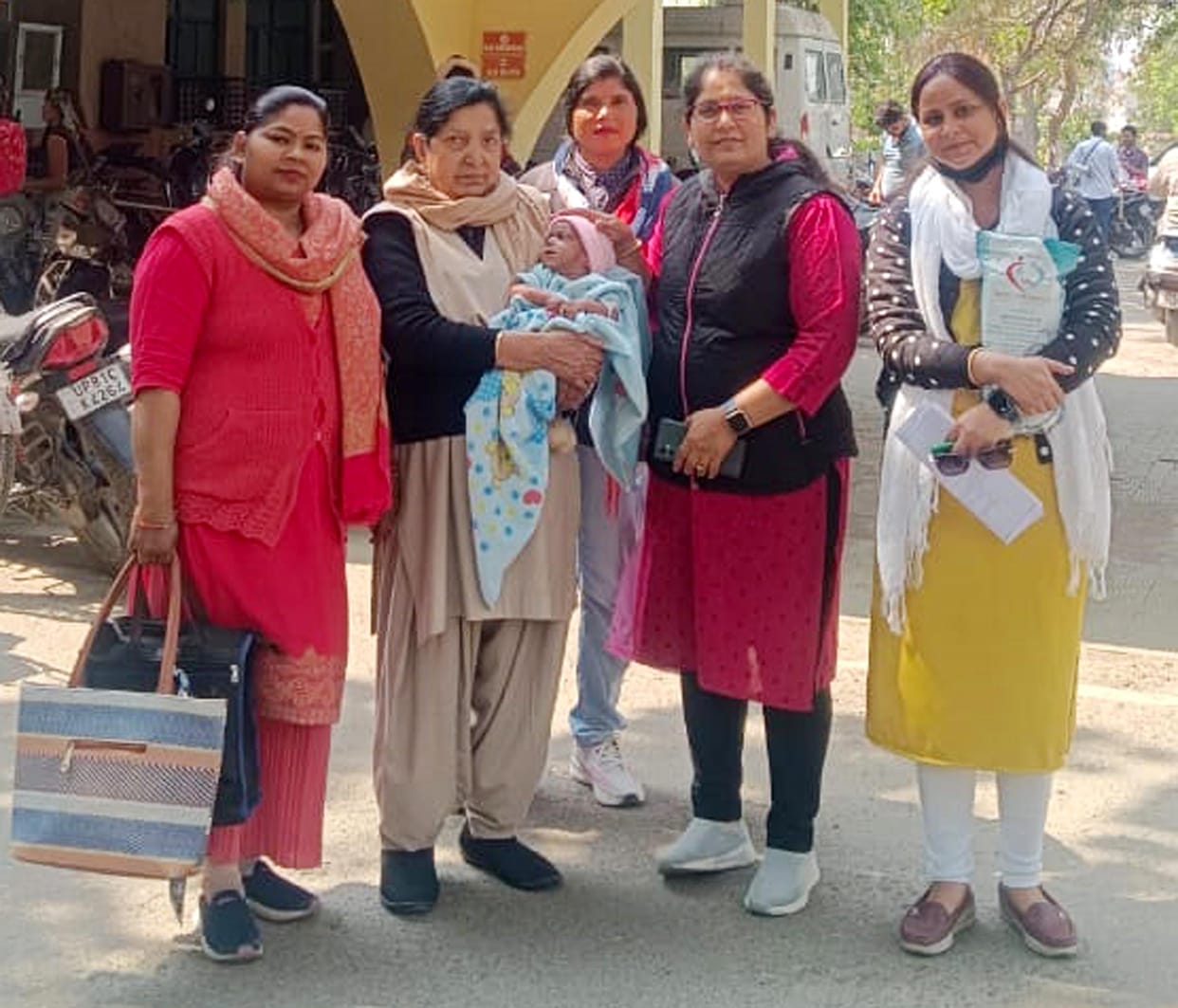 Three month old girl found abandoned in Khair, sent to Agra