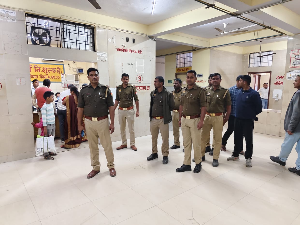 Six brokers caught in medical college