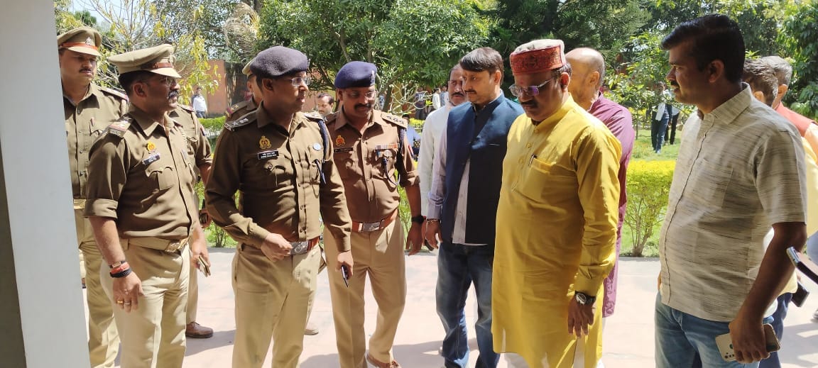 Cash and jewelery worth Rs 30 lakh stolen from former MLA's house