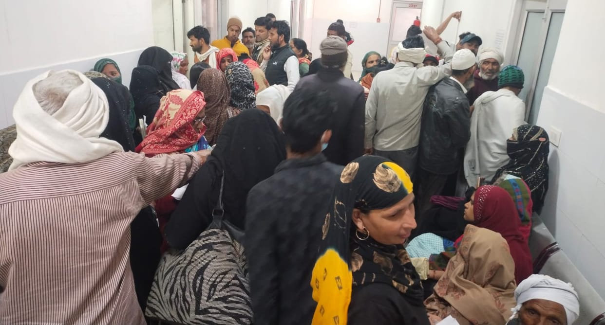 There was a crowd of patients giving samples to check the viral load of hepatitis.