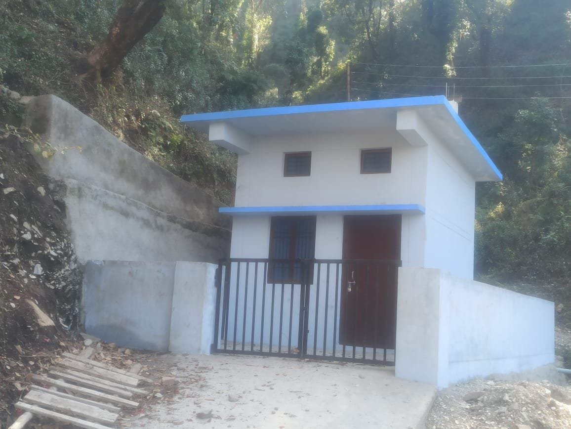 People of marginal stage town yearn for water