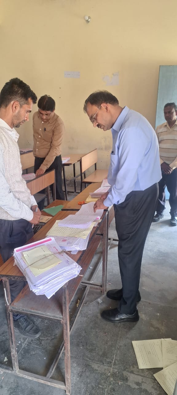 340 examiners remained missing from evaluation of answer sheets on the third day