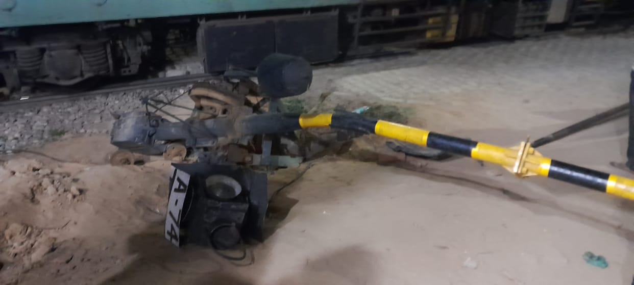 Car collided with railway gate, track remained disrupted for two hours