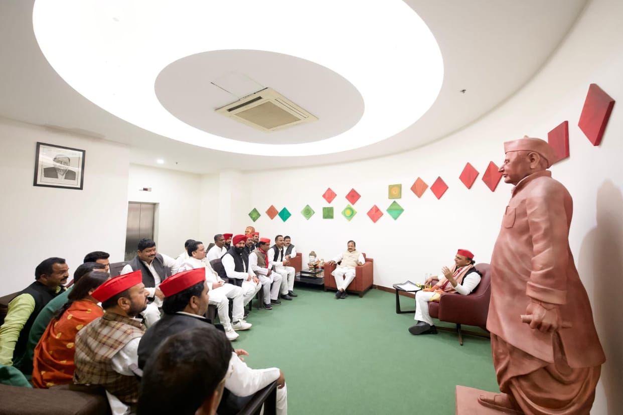 Officials met SP National President, brainstorming on the name of the candidate
