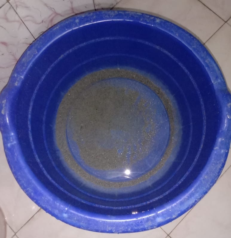Soil and sand found in Raipur Sahoda, drinking water is being supplied.