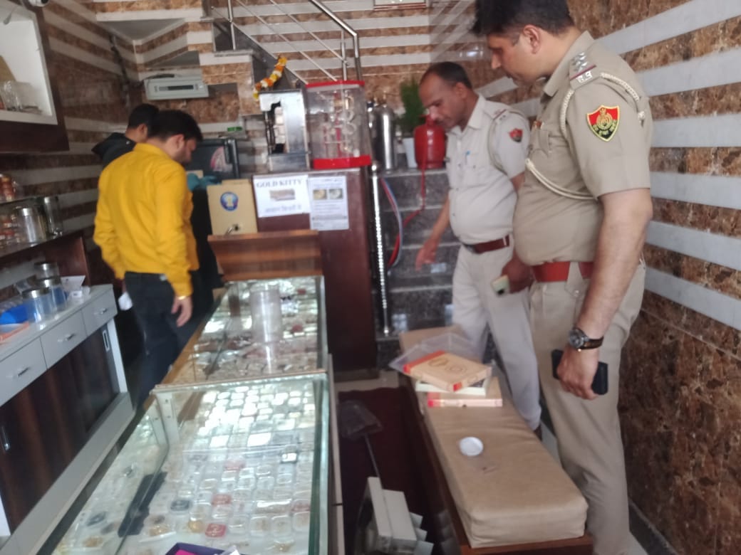 Theft by cutting the shutters of a bullion shop