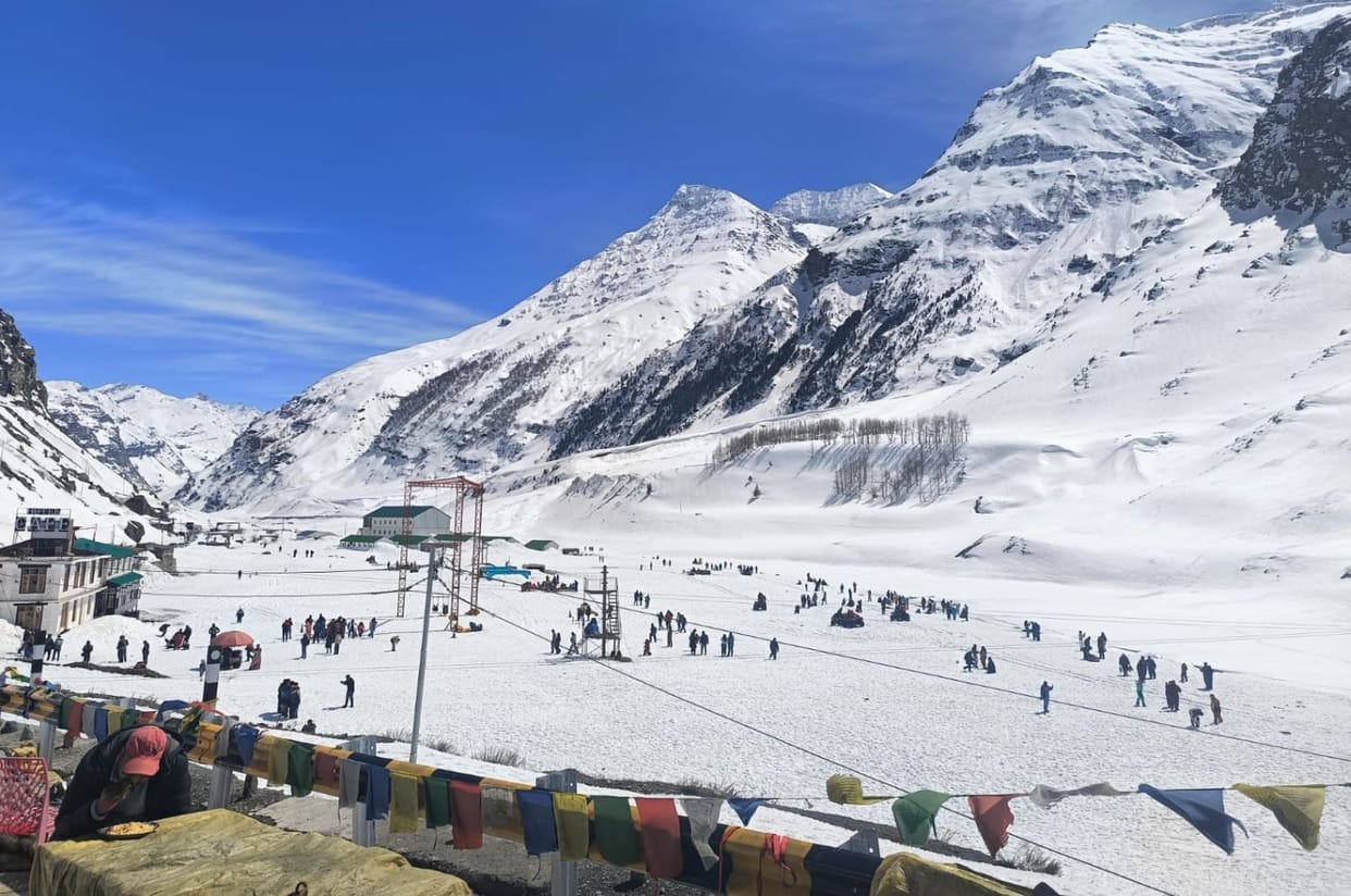 Tourist influx returns to North Portal, Sissu
