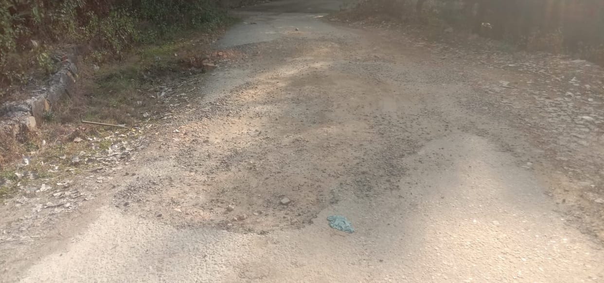 The road connecting six villages was left in a dilapidated condition