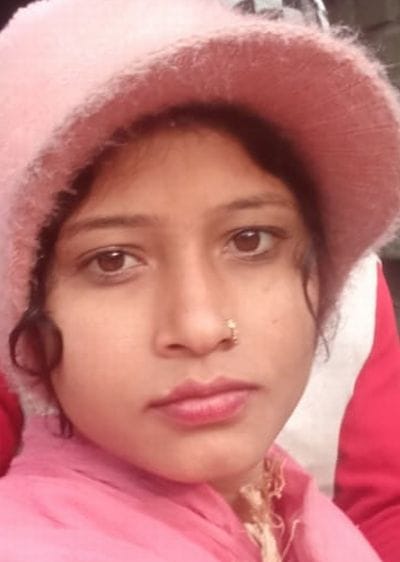 Married woman commits suicide by hanging herself