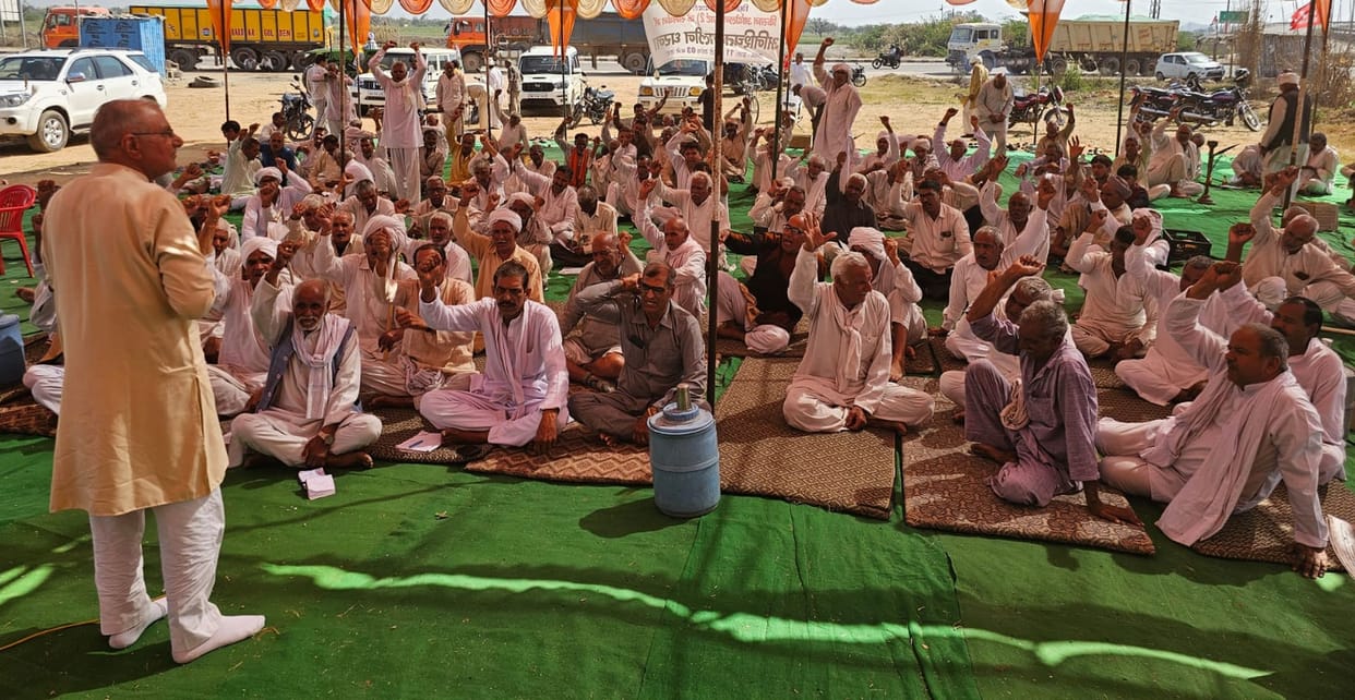 Administered oath to boycott anti-farmer politicians