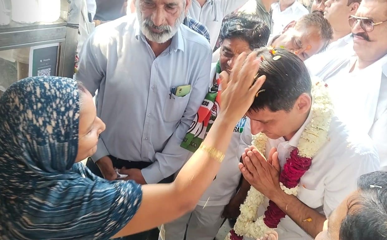 Deependra Hooda did door to door public relations