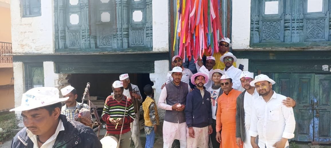 Holi Ki Dhoom : Kaili Bandhi Cheer Ho Raghunandan