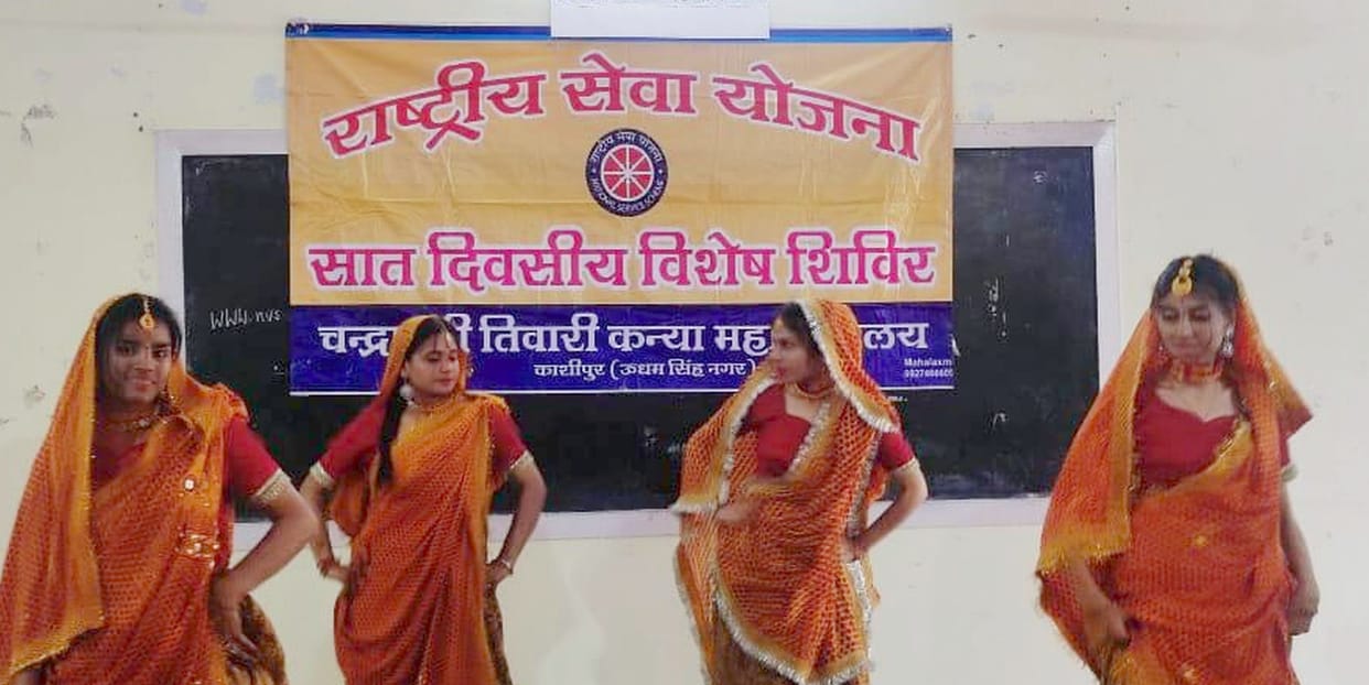 Information given on use of computer and smart mobile