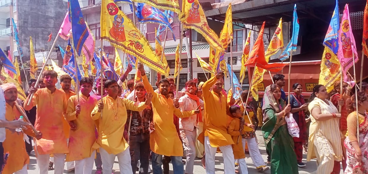 Devotees of Baba Shyam took out Nishan Yatra