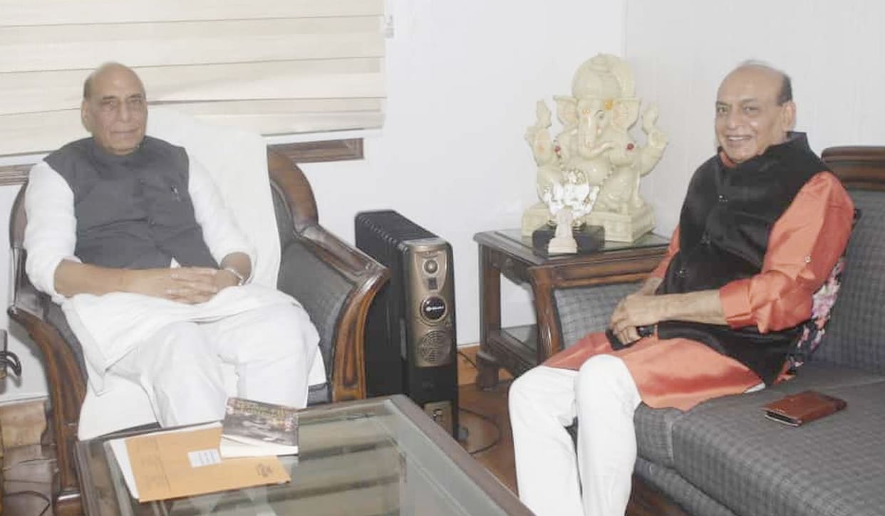 MLC Vagish Pathak met Defense Minister Rajnath Singh