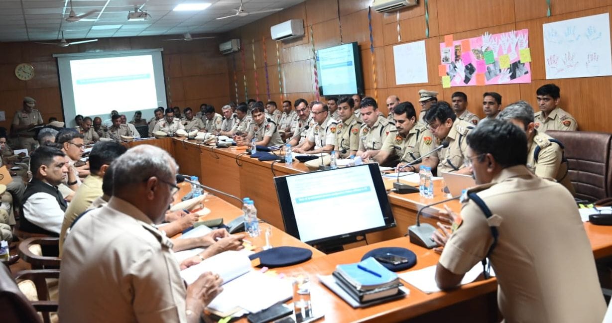 Continuous efforts should be made to control crime, screws should be tightened: CP