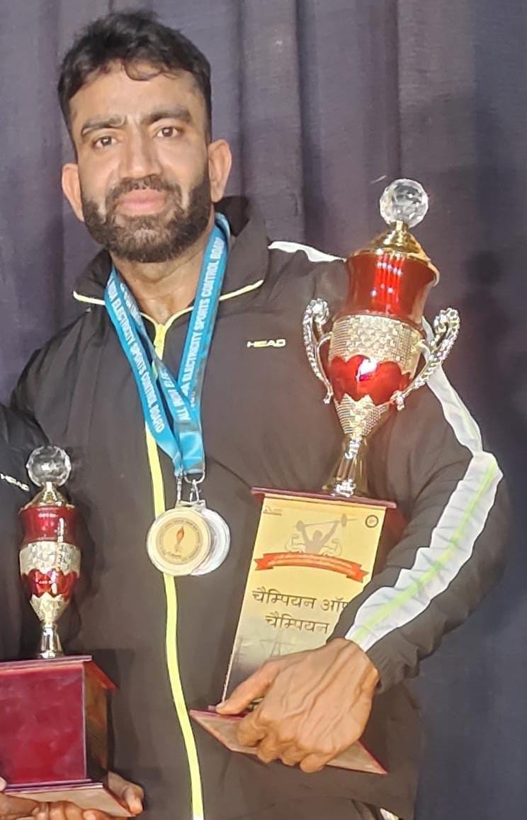 Naveen won gold in power lifting and silver in body building.