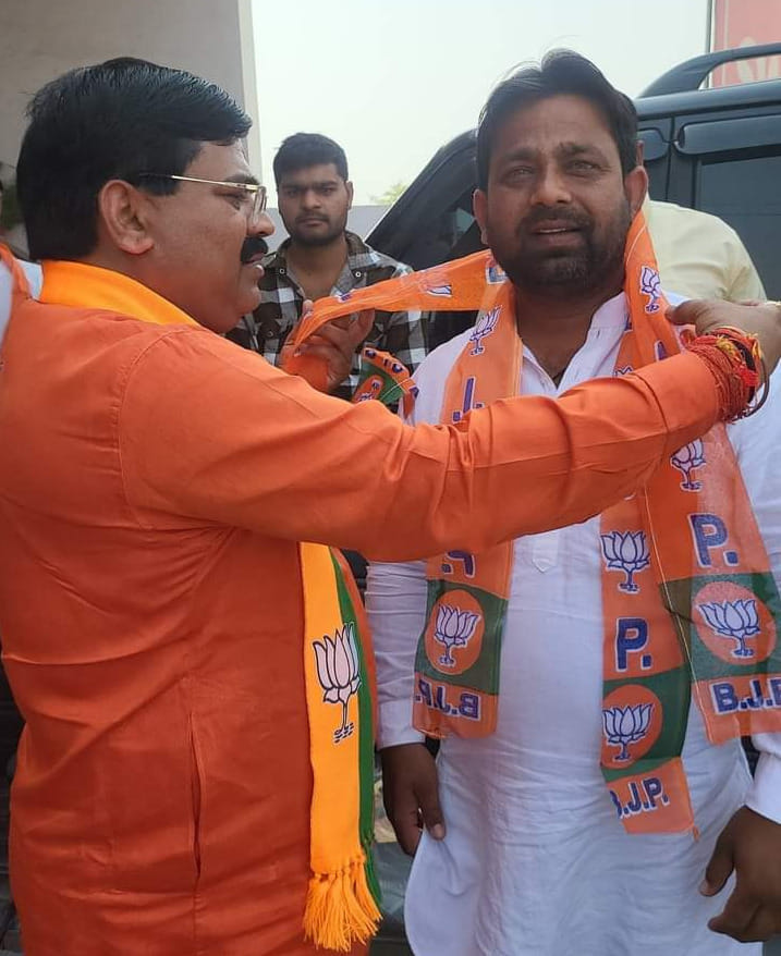 Terror funding accused Sanjay Saroj gets a place on BJP's platform
