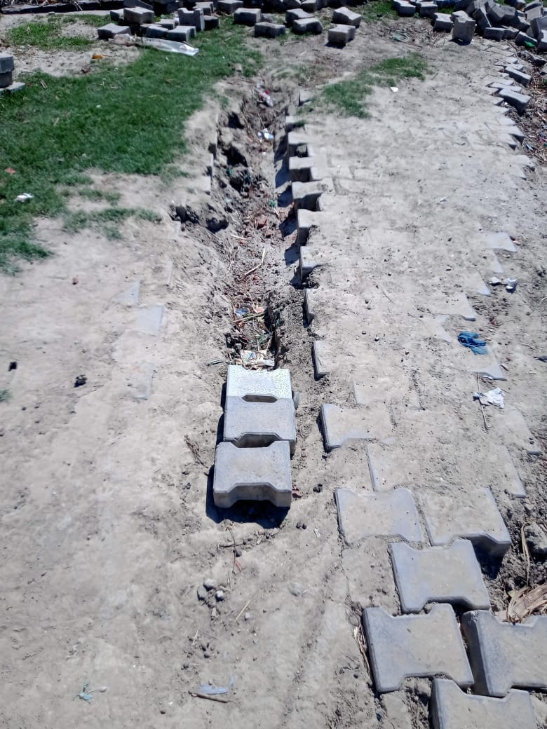 Dry circles in summer...water supply stopped for 15 days