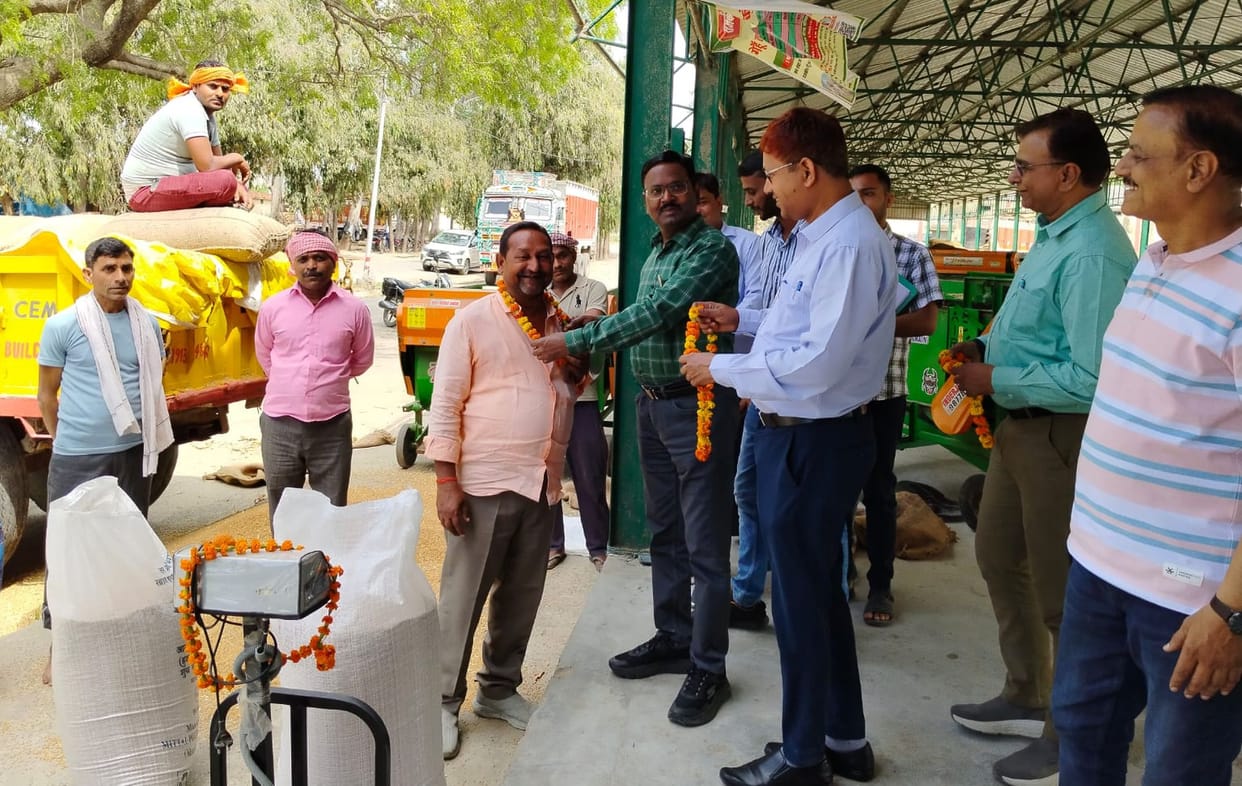Purchase of 35 quintals of wheat from a center after 33 days
