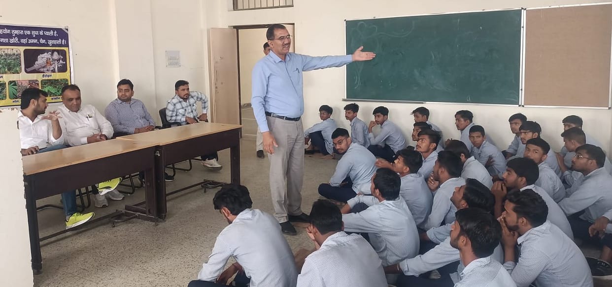 Youth become true citizens by staying away from drugs: Sajjan Kumar