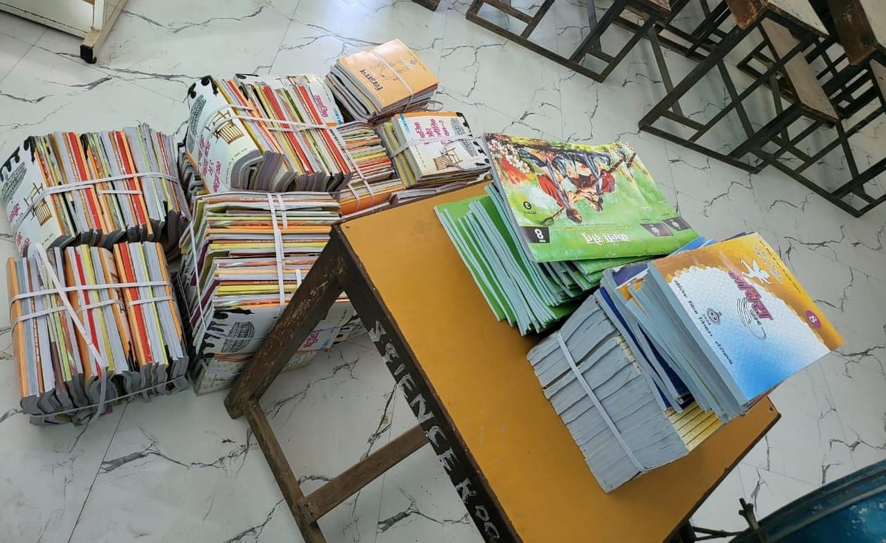 Administration strict against private schools issued new instructions regarding books and uniforms