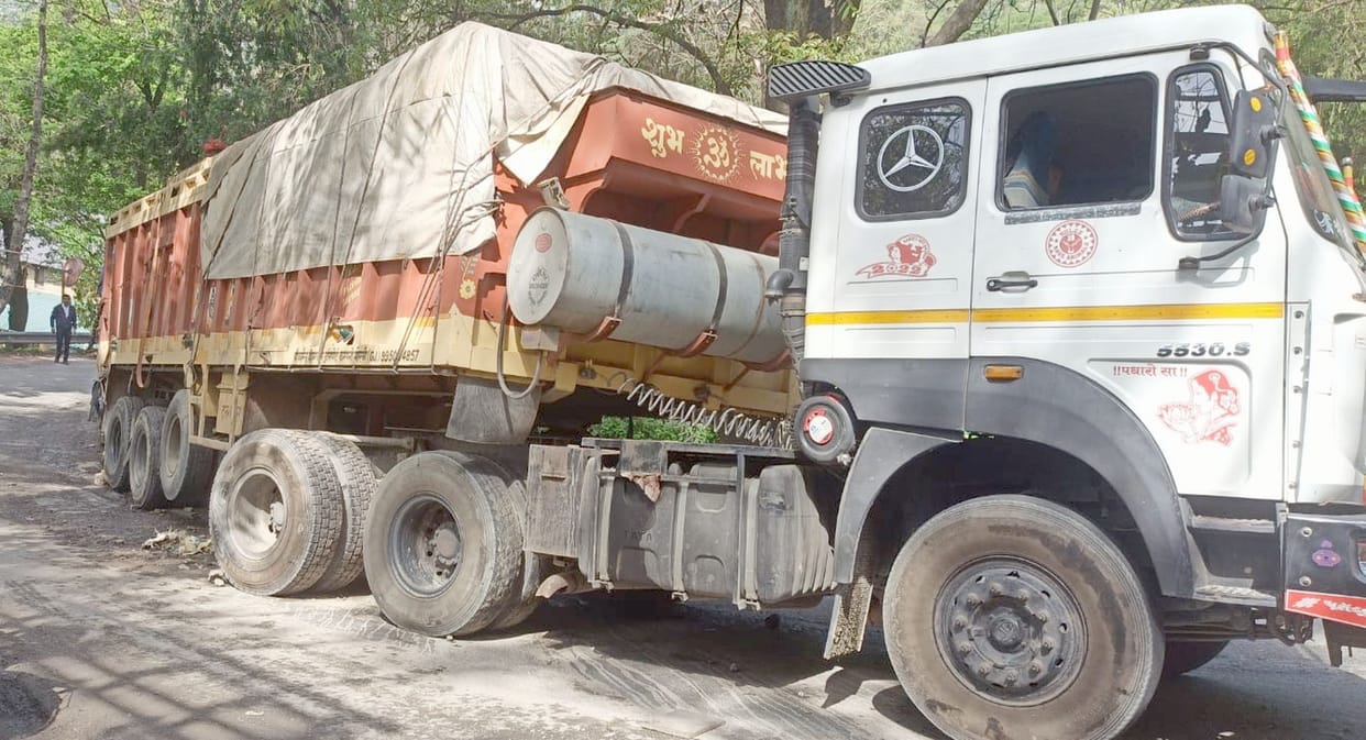 After receiving the information, traffic police personnel made smooth arrangements