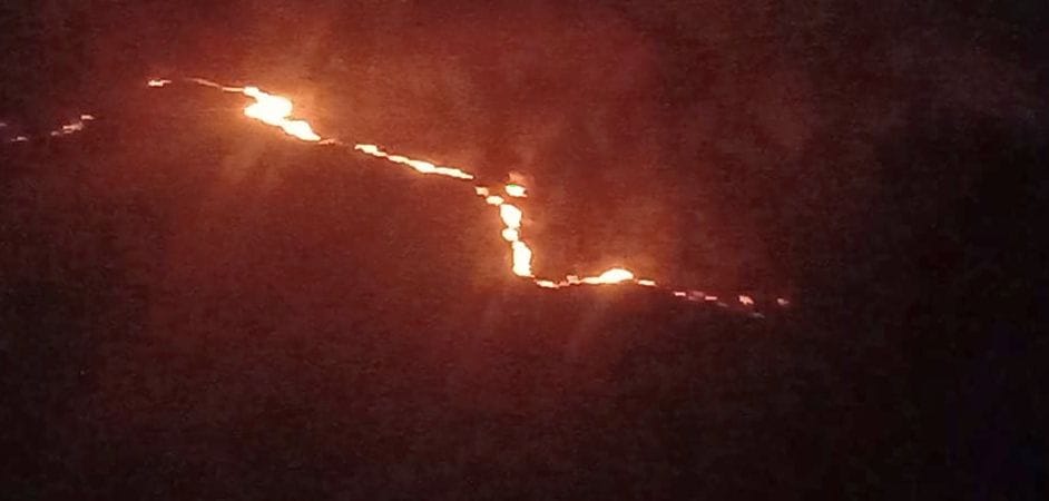 A massive fire broke out in the forests of Bhumalai and Majhera.