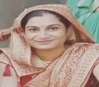 Couple walking on foot collided, woman died