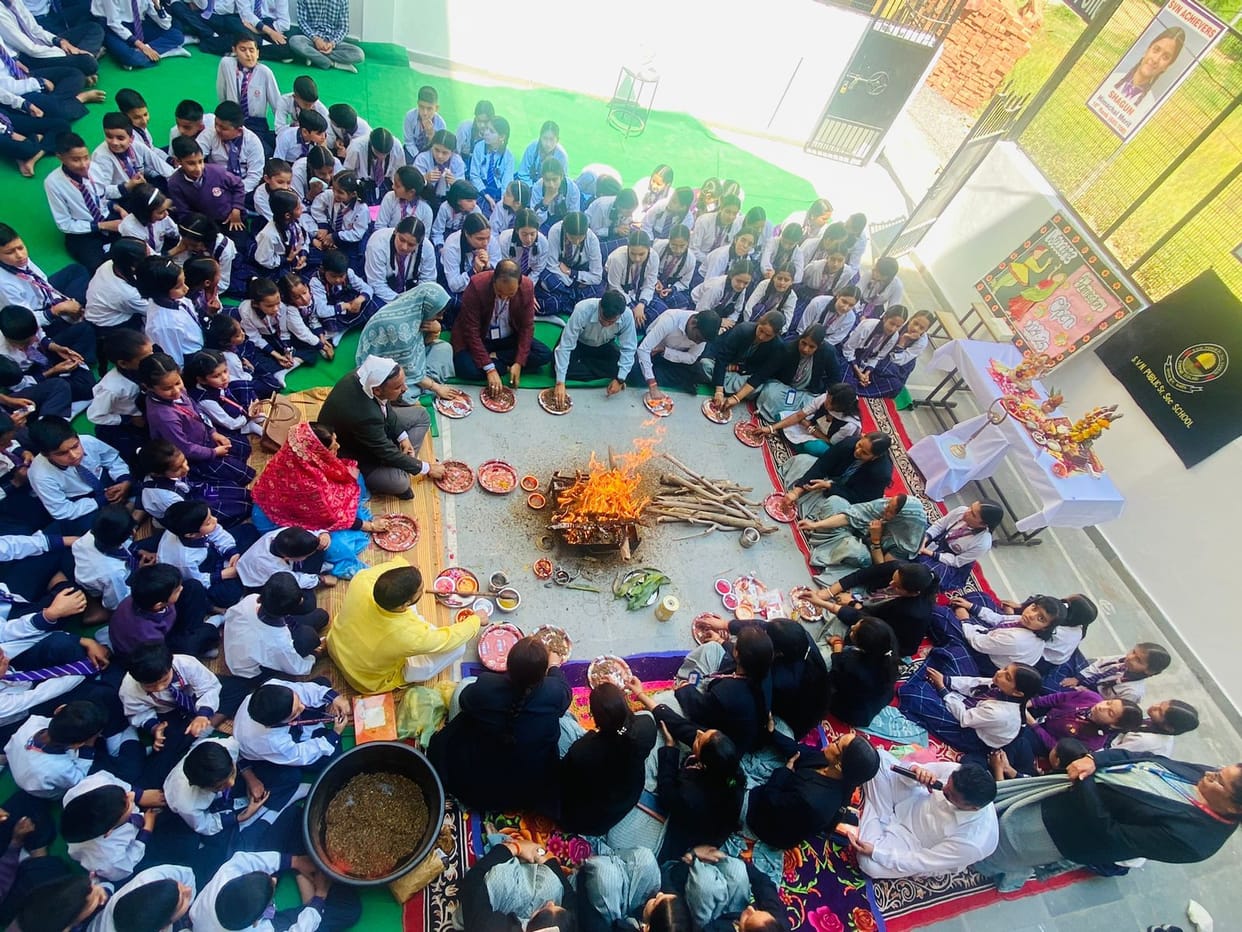 saraswati pooja held in svn school