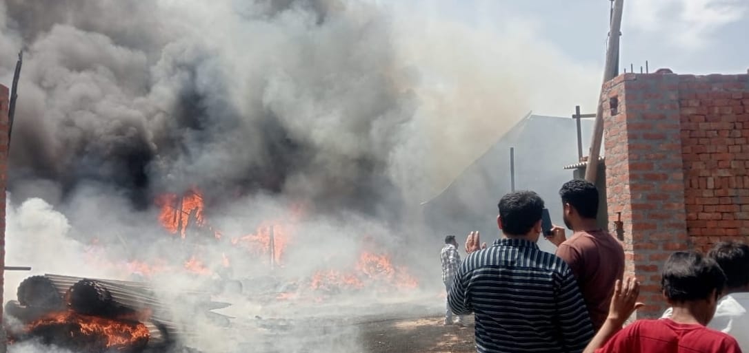 Fire broke out in mattress manufacturing factory