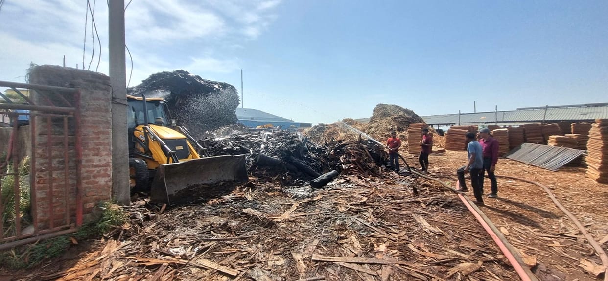 Major fire in plywood factory due to short circuit