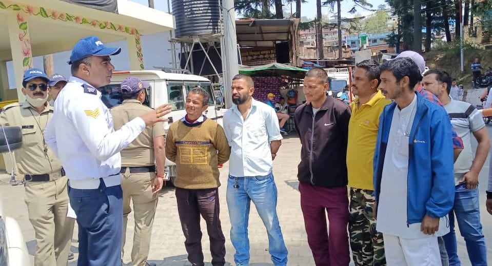 Strict action will be taken against parking of taxi vehicles in roadways station area