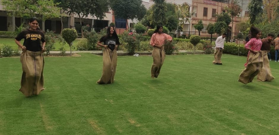 Neha, Anshu Pratham, Priya in three leg race