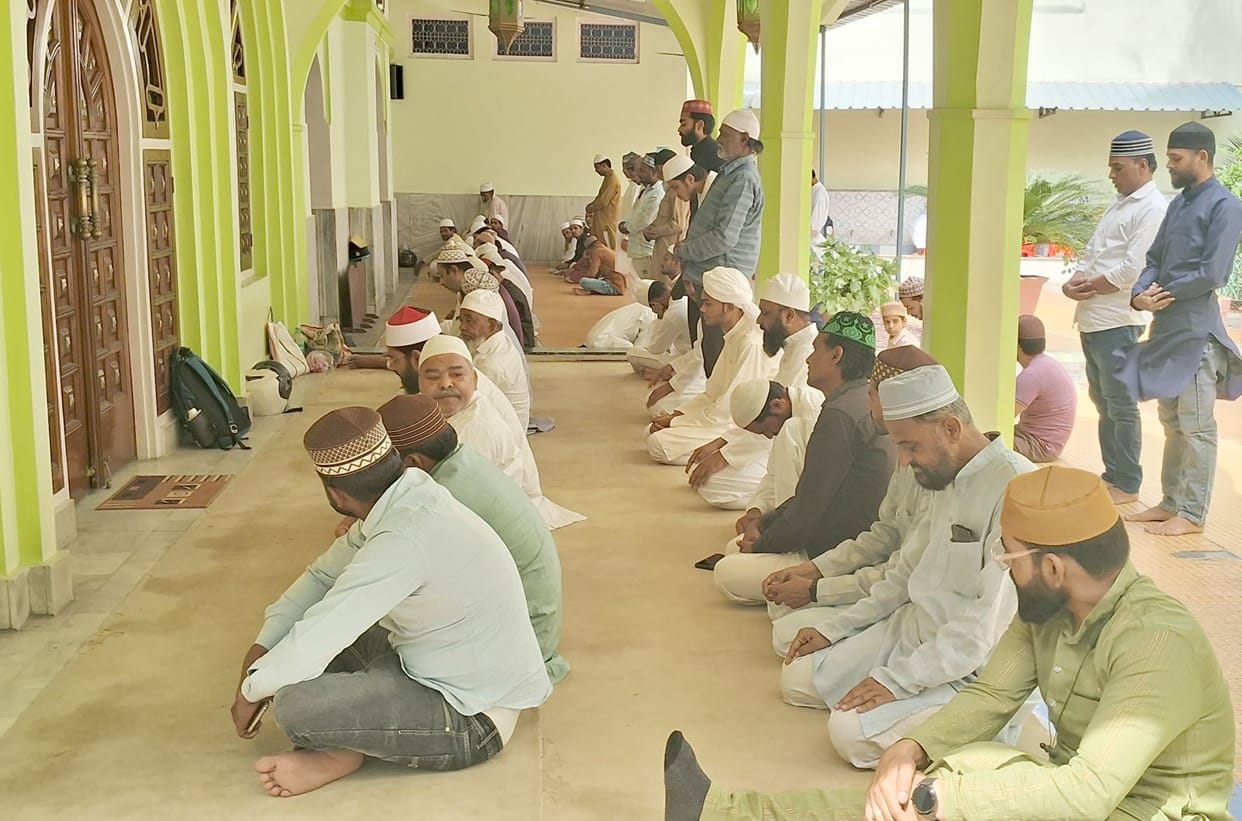Jumma goodbye prayers were offered, message of brotherhood given