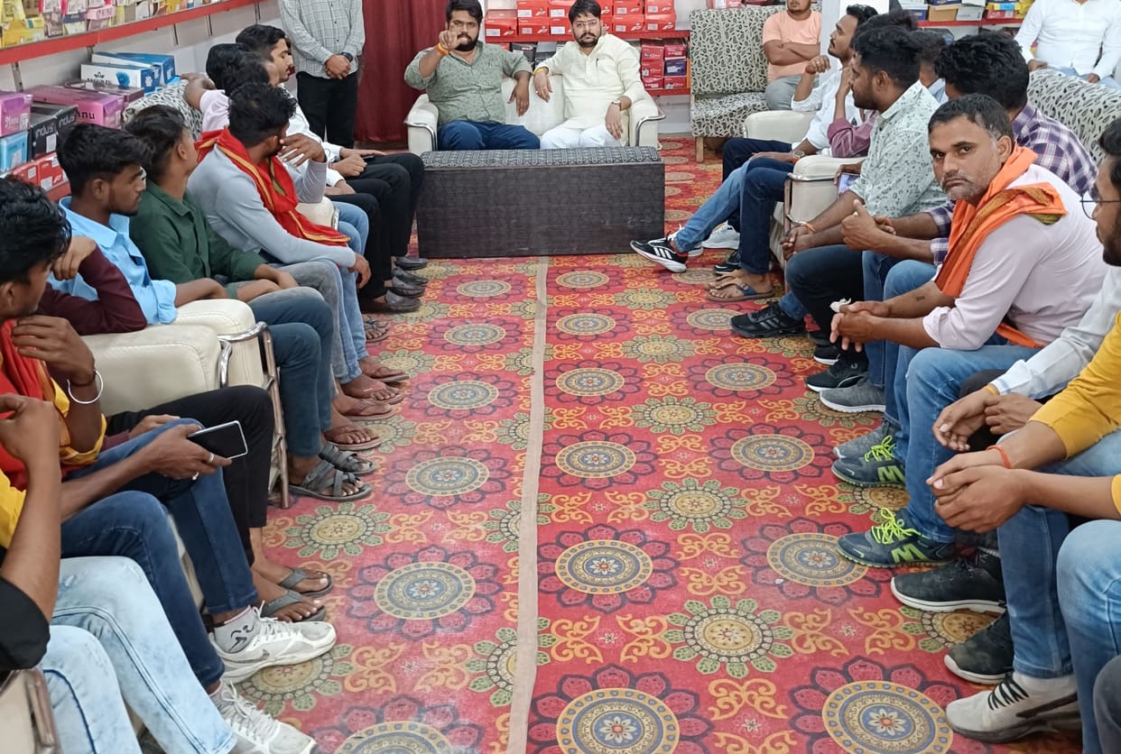 BJP has prepared a plan for one booth-15 youth, the crop will be burnt to ashes.