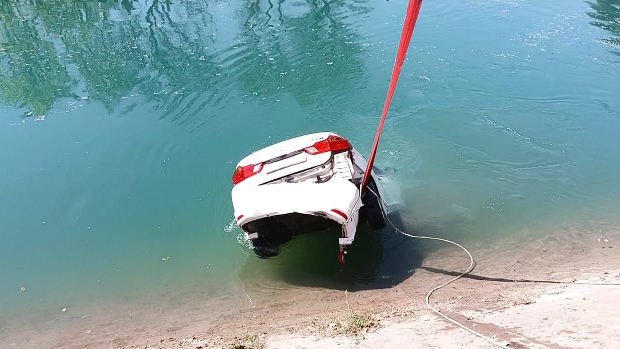 Car breaks railing and falls into Bhakra canal, Punjab youth dies