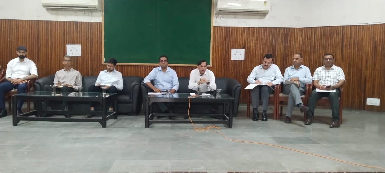 Sale of illegal liquor will not be tolerated: Meena