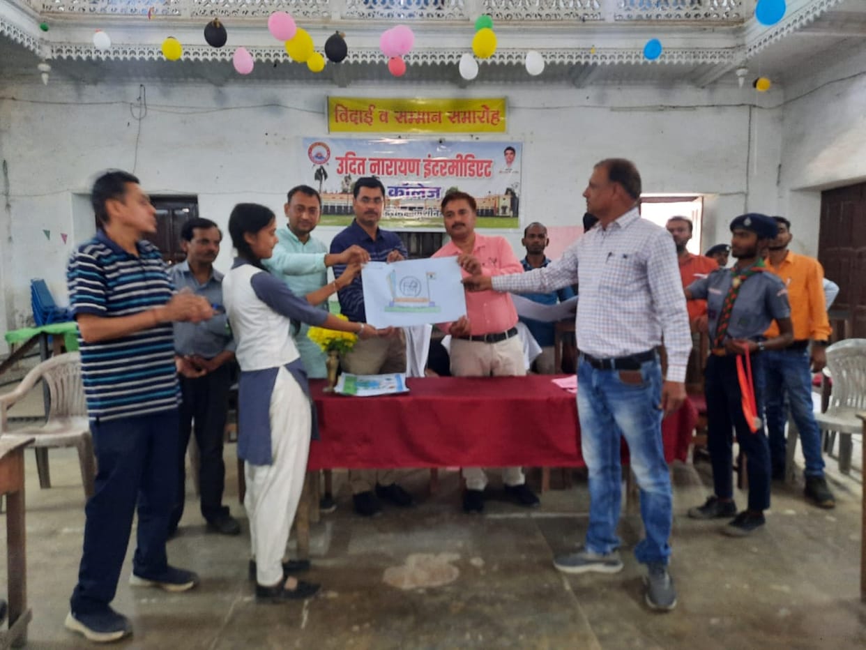 Aanchal first in painting competition