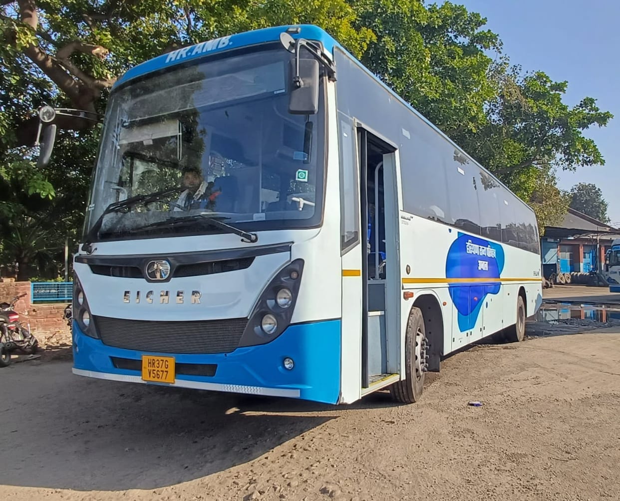 Full ticket for children between 3 to 12 years will be charged in AC bus