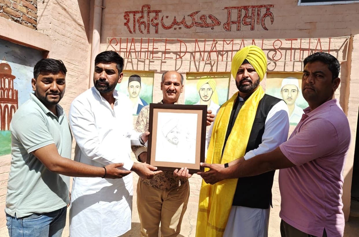 Yadvendra Sindhu reached the Martyr Naman Sthal built in Mandothi