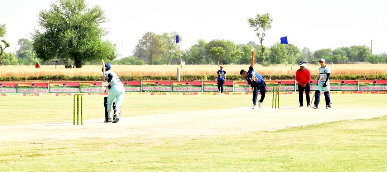 Loharu Lions defeated Dadri Devils and Commander Warriors defeated Siwani Challengers.
