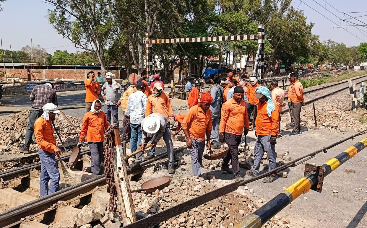 Mendu rail gate remains closed, drivers remain worried
