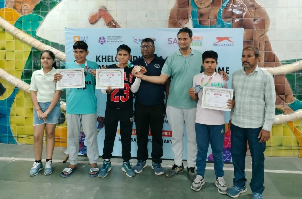Boxers of the district won four medals including punch gold