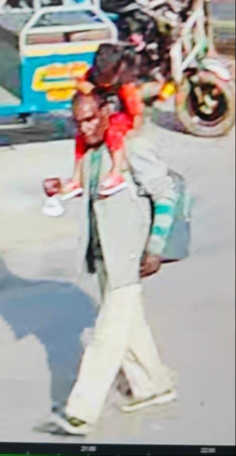 The girl was kidnapped to beg.